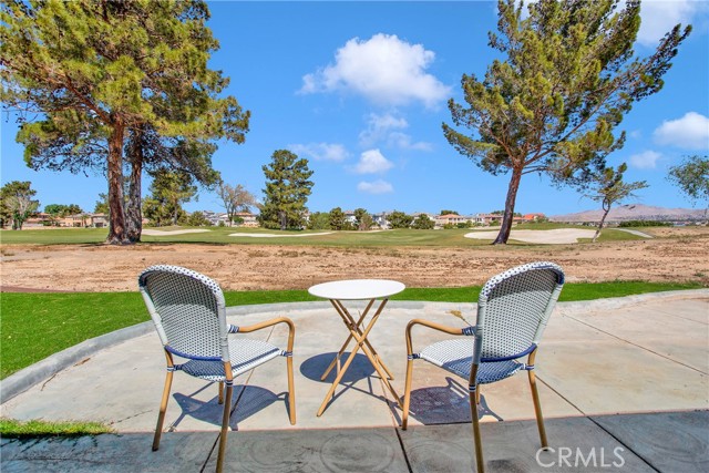 12990 Cedarbrook Lane, Victorville CA: https://media.crmls.org/medias/0af2aa49-5b87-4514-813b-ecdcbeb20f77.jpg