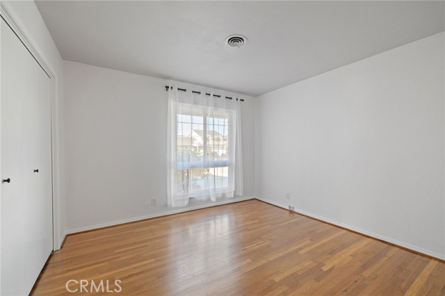 Image 11 of 29 For 5258 Hanover Drive