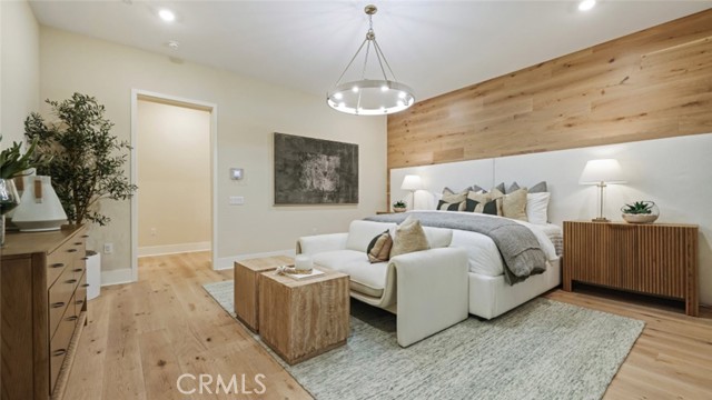Image 14 of 37 For 21407 Zaca Court