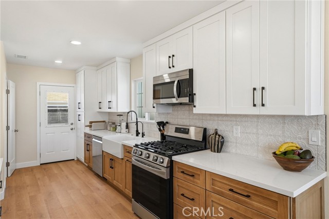 Detail Gallery Image 11 of 27 For 329 Catalpa Ave, Brea,  CA 92821 - 3 Beds | 2/1 Baths