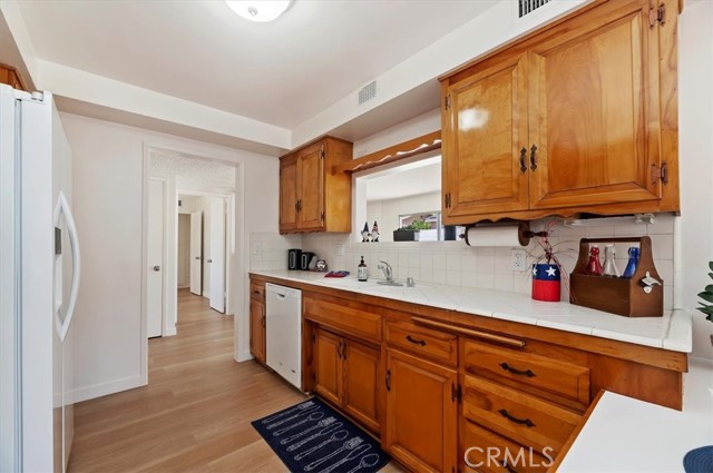 Detail Gallery Image 7 of 25 For 327 Cindy Ct, Pomona,  CA 91767 - 4 Beds | 2 Baths