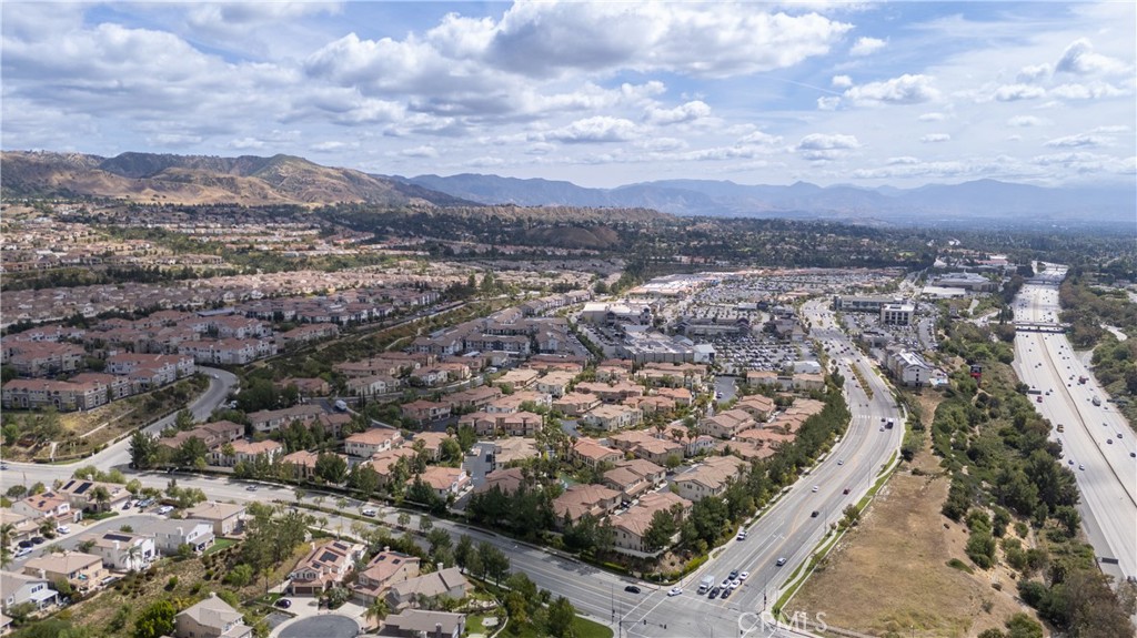 https://media.crmls.org/medias/0af37e4f-7182-485b-bbd6-5b69147789e4.jpg?preset=X-Large