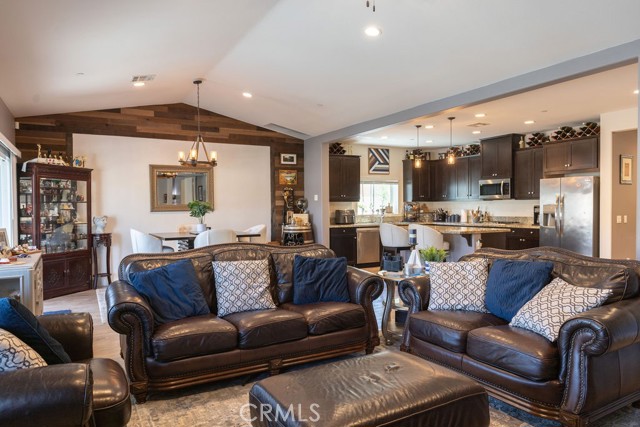 24802 Sandy Trail Place, Menifee CA: https://media.crmls.org/medias/0af3d5ea-9406-4cdc-8ff8-937ff7feff2c.jpg