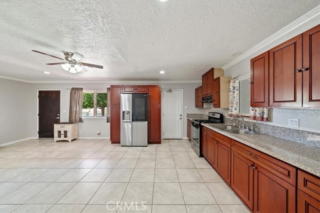 Detail Gallery Image 22 of 49 For 20548 Neuralia Rd, California City,  CA 93505 - 3 Beds | 2 Baths