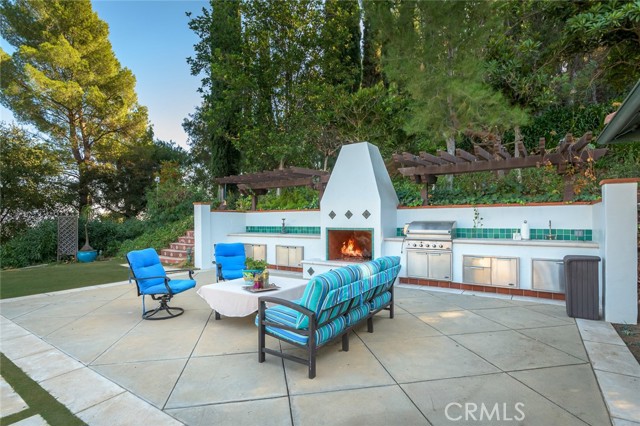 Detail Gallery Image 53 of 76 For 420 Inverness Dr, La Canada Flintridge,  CA 91011 - 6 Beds | 5/1 Baths