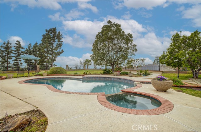 Detail Gallery Image 17 of 60 For 4946 Jadeite Ave, Alta Loma,  CA 91737 - 4 Beds | 2 Baths