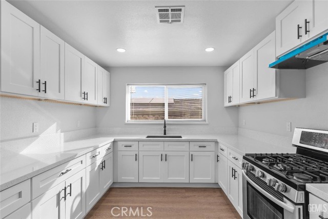 Detail Gallery Image 11 of 28 For 3013 Arnold St, Bakersfield,  CA 93305 - 3 Beds | 2 Baths