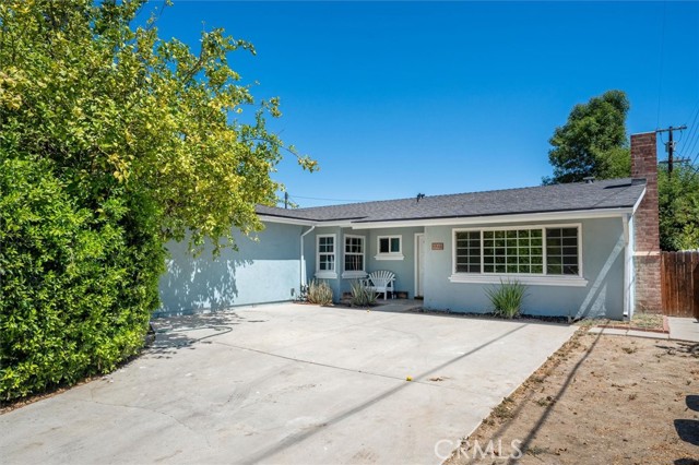 Detail Gallery Image 2 of 41 For 8846 Laramie Ave, Winnetka,  CA 91306 - 4 Beds | 3 Baths