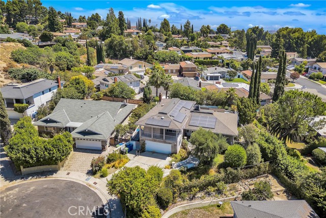 Detail Gallery Image 2 of 47 For 17536 Melville Pl, Granada Hills,  CA 91344 - 4 Beds | 3 Baths