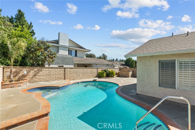 Detail Gallery Image 33 of 37 For 25536 Old Course Way, Valencia,  CA 91355 - 3 Beds | 2 Baths