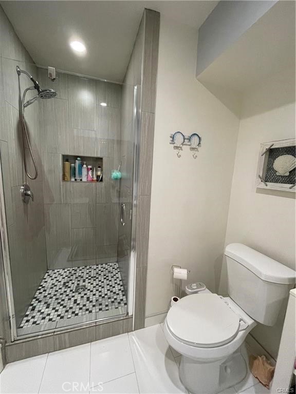 Detail Gallery Image 11 of 17 For 5404 Quakertown Ave #1,  Woodland Hills,  CA 91364 - 3 Beds | 2/1 Baths