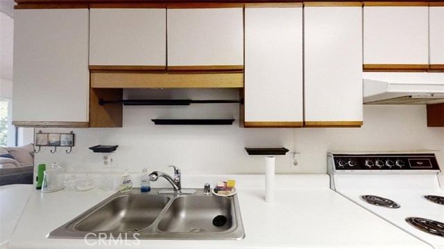 Image 20 for 1100 Amado RD #13A2