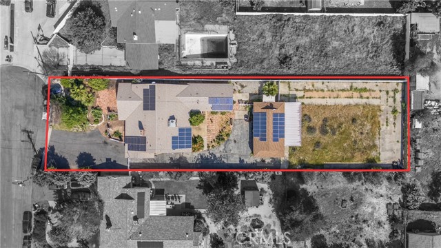 Detail Gallery Image 4 of 74 For 9826 Columbus, North Hills,  CA 91343 - 7 Beds | 5/1 Baths