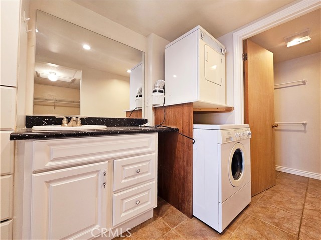 Detail Gallery Image 11 of 16 For 10966 Rochester#2 Ave, Los Angeles,  CA 90024 - 1 Beds | 1 Baths