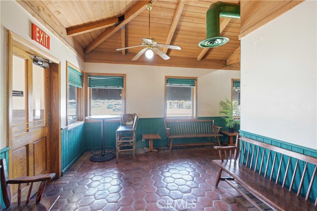  Commercial for Sale in Palmdale, California