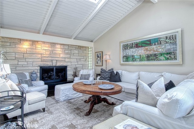 Detail Gallery Image 6 of 37 For 1407 Emerald Bay, Laguna Beach,  CA 92651 - 3 Beds | 3 Baths