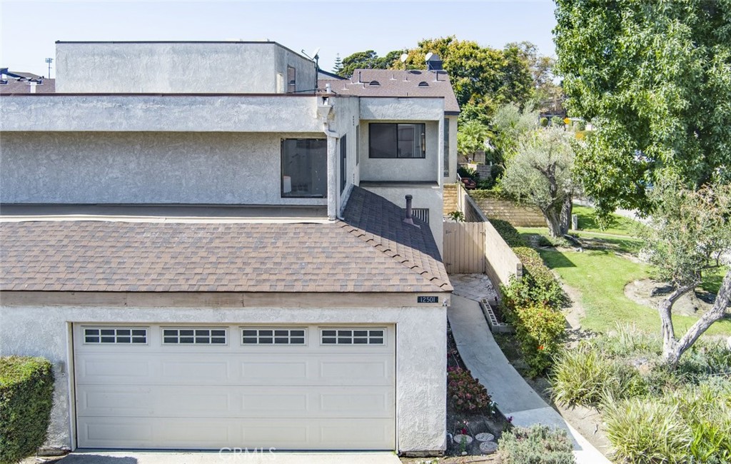 MLS #OC25231492 image #42