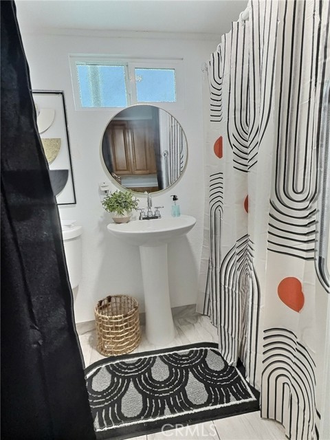 Detail Gallery Image 8 of 10 For 19548 E Cypress St #17,  Covina,  CA 91724 - 1 Beds | 1 Baths