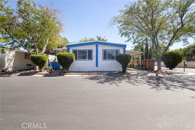 3524 East Avenue, Palmdale CA: https://media.crmls.org/medias/0afb255b-ab5f-45d2-b965-1e8f8f7f210c.jpg