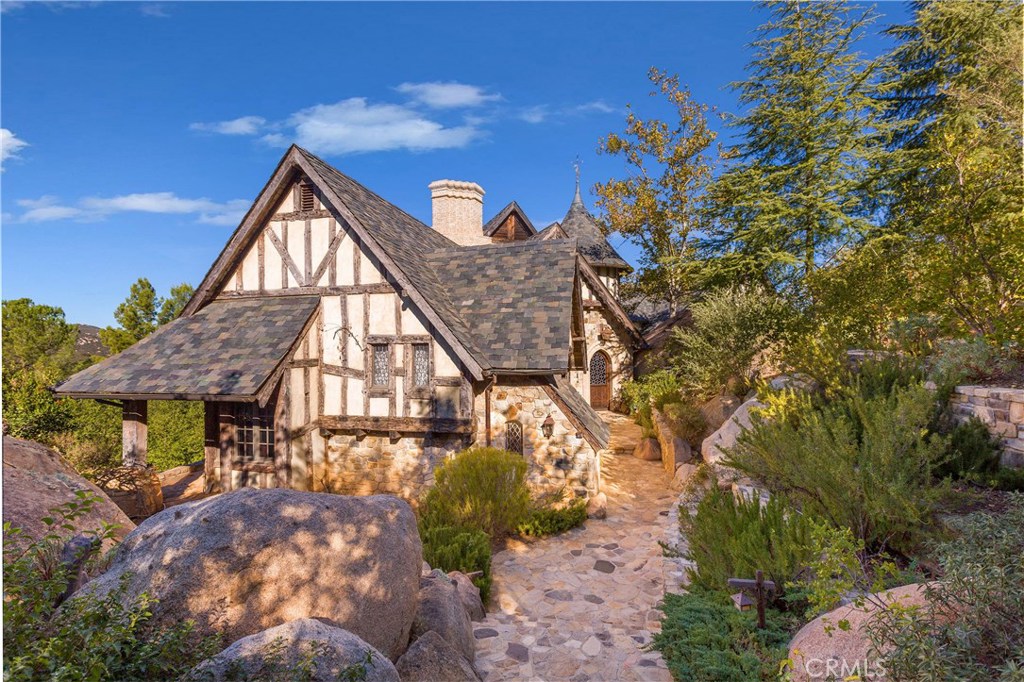 41265 Avenida Conchita