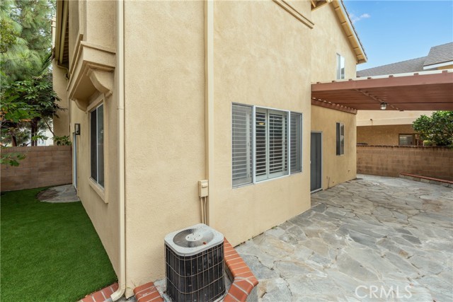 Detail Gallery Image 29 of 37 For 1888 Plaza Del Amo, Torrance,  CA 90501 - 4 Beds | 2/1 Baths