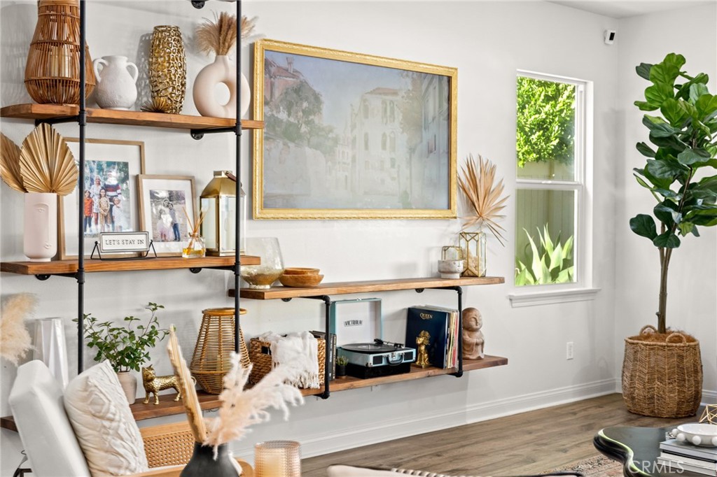 MLS #IV25241232 image #18