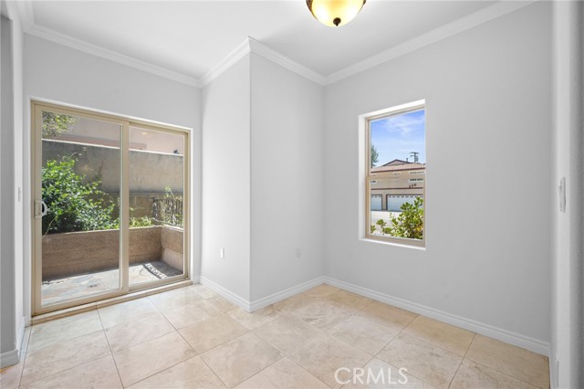 345 W Loraine Street, Glendale CA: https://media.crmls.org/medias/0afe04ee-182b-43f4-8a05-48c7439a41aa.jpg