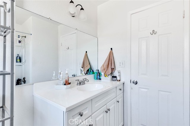 222 W 8th Avenue, Escondido CA: https://media.crmls.org/medias/0afe2303-26d8-4d16-a873-abfcad7d176a.jpg