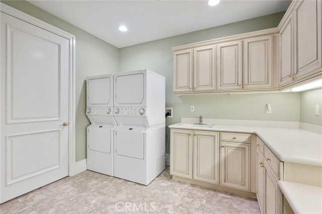 Detail Gallery Image 19 of 67 For 20 via Del Cielo, Rancho Palos Verdes,  CA 90275 - 4 Beds | 6 Baths