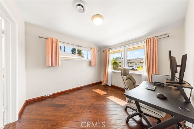 127 S Fernwood Street, West Covina CA: https://media.crmls.org/medias/0afea5d4-fa7c-4439-8be6-733bbb32a64f.jpg