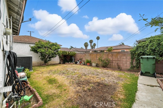 Detail Gallery Image 25 of 28 For 1612 W Poplar St, Compton,  CA 90220 - 3 Beds | 2 Baths