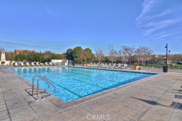 45 Perennial, Irvine CA: https://media.crmls.org/medias/0b01fd50-f8a3-404a-a449-95014ac961e6.jpg