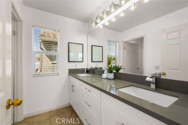 Detail Gallery Image 58 of 71 For 22601 Gault St, West Hills,  CA 91307 - 5 Beds | 3 Baths