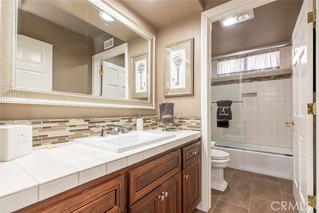 Detail Gallery Image 12 of 74 For 12052 Beaufait Ave, Porter Ranch,  CA 91326 - 5 Beds | 4/1 Baths