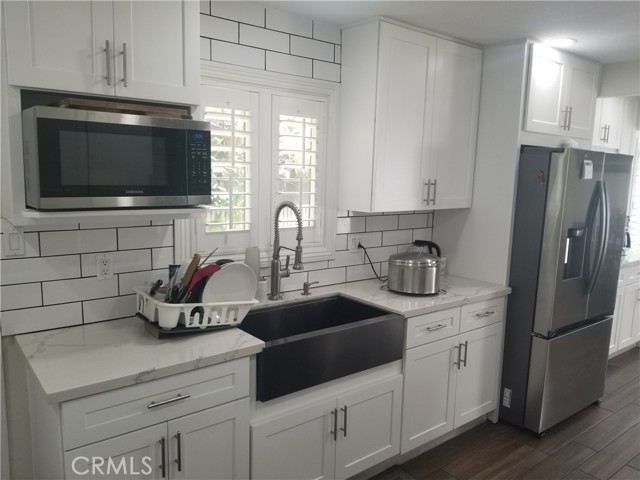 11871 162nd, Norwalk CA: https://media.crmls.org/medias/0b035075-8238-480f-ae16-cb9b18639f6f.jpg