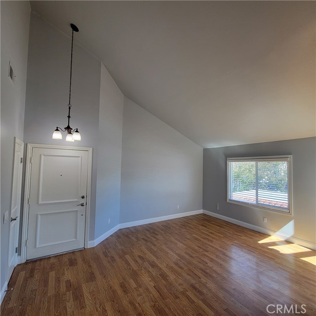429 Tangelo, Irvine CA: https://media.crmls.org/medias/0b03dbd6-29bc-49f6-93fa-210a0fa807f9.jpg