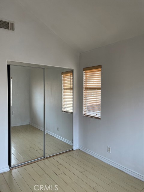 Detail Gallery Image 21 of 26 For 8425 Burnet Ave #4,  North Hills,  CA 91343 - 4 Beds | 2/1 Baths