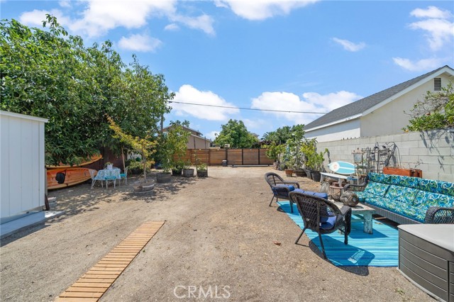 373 W Santa Cruz Street, San Pedro CA: https://media.crmls.org/medias/0b044d36-6cb3-42a4-b6ed-03fb6438b3e3.jpg