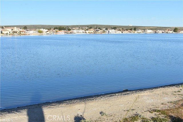 Detail Gallery Image 13 of 20 For 26456 Blue Water, Helendale,  CA 92342 - – Beds | – Baths