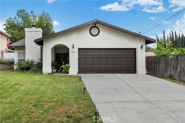 29012 Lomita Drive, Castaic CA: https://media.crmls.org/medias/0b058de0-d491-422d-aef8-e09d9ead3826.jpg