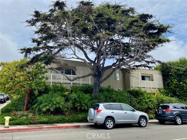 396 Cypress Dr #A, Laguna Beach, CA 92651