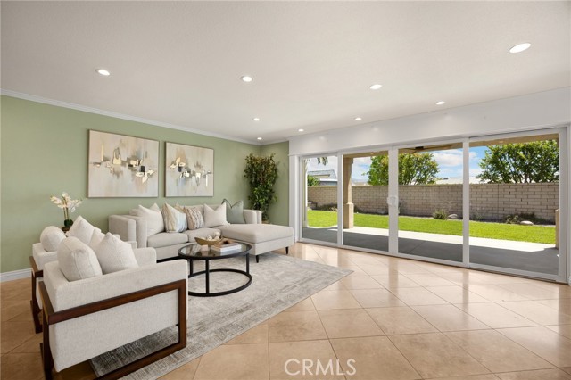 Detail Gallery Image 4 of 31 For 20770 Cottonwood Road, Yorba Linda,  CA 92887 - 4 Beds | 2 Baths