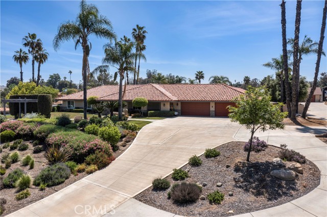 16075 Rawhide Ln, Riverside, CA 92504