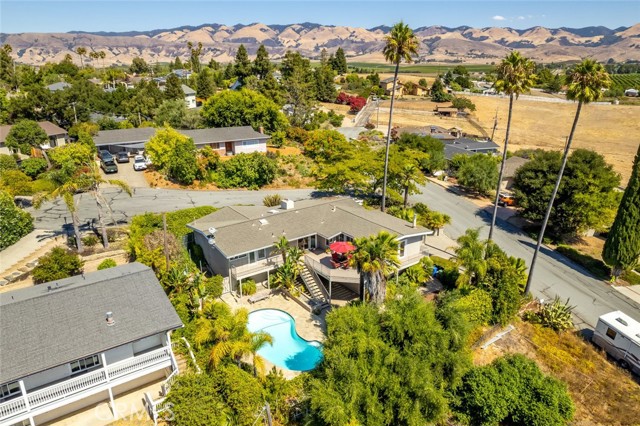 Detail Gallery Image 68 of 74 For 355 Charles Dr, San Luis Obispo,  CA 93401 - 4 Beds | 3 Baths