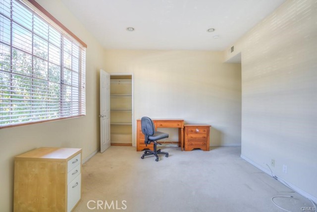 Detail Gallery Image 29 of 35 For 1601 Hilts Ave #3,  Los Angeles,  CA 90024 - 2 Beds | 2/1 Baths