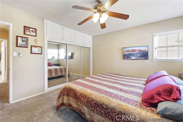 1992 Raymond Avenue, Signal Hill CA: https://media.crmls.org/medias/0b080901-1542-4b10-ac01-a753b3cf9b03.jpg