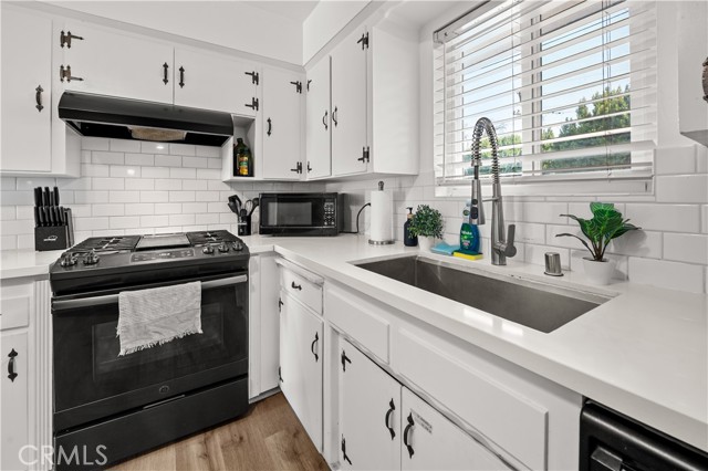 Detail Gallery Image 28 of 64 For 925 S Purdue Ave, Fresno,  CA 93727 - 5 Beds | 4 Baths