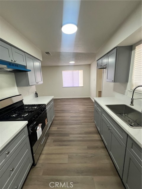 Detail Gallery Image 5 of 19 For 903 20th Ave, Delano,  CA 93215 - 3 Beds | 2 Baths