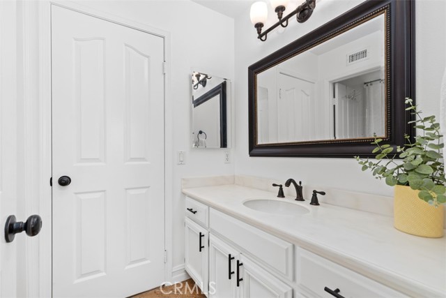 Detail Gallery Image 38 of 58 For 39 Highpoint, Rancho Santa Margarita,  CA 92679 - 4 Beds | 3/1 Baths