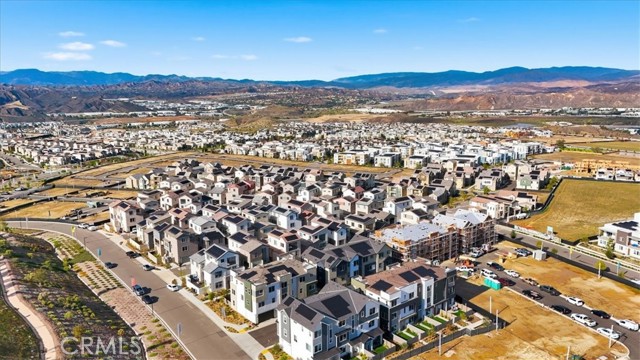 Detail Gallery Image 44 of 47 For 27323 Seven Oaks Ln, Valencia,  CA 91381 - 3 Beds | 3/1 Baths